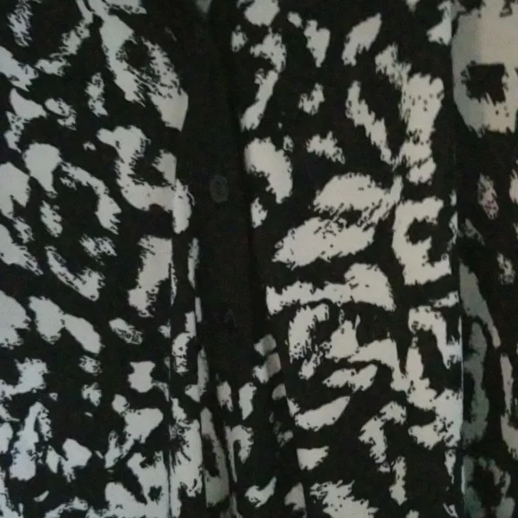 Top - Picture 4 of 4